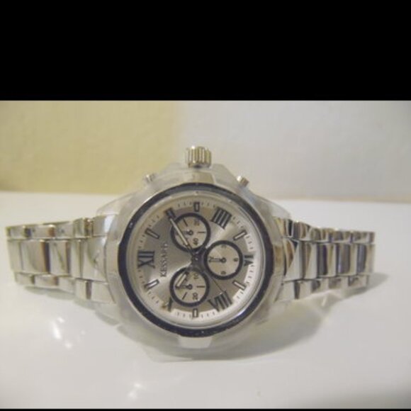 Kessaris Lucite Bezel Metal Bracelet Watch - Picture 2 of 11